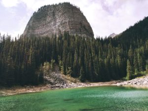 Mirror lake, the beehive mountain in the background