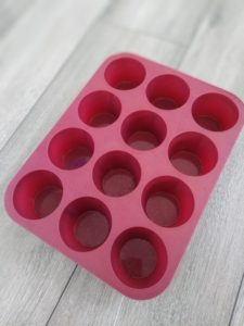 Silicone muffin tin