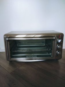 Top 5 favorite appliances for minimalists  Black and Decker toaster oven